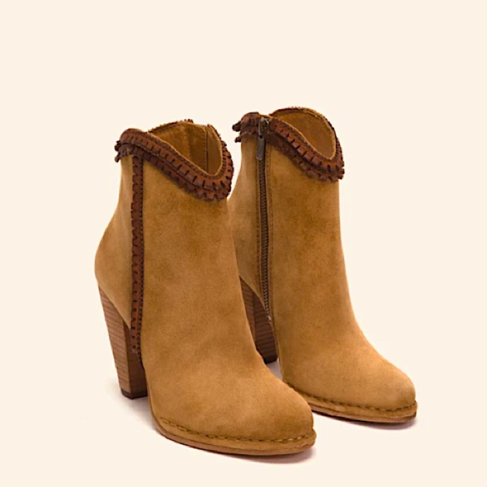 RARE Frye Madeline Trim Fringe Suede Ankle Bootie - Picture 3 of 15